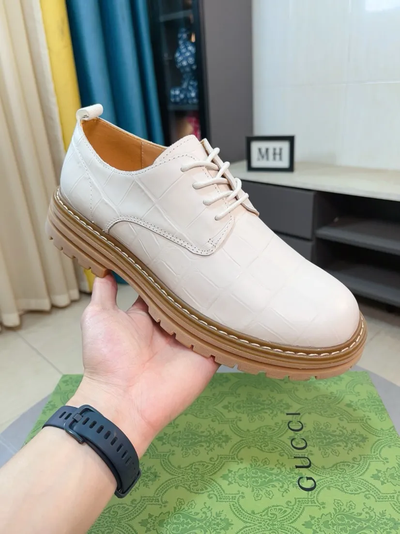 Men's shoes 💰500🌸🌸 (GUCCI) [can be made without label] G's new business boots are full-layer calfskin embossed with classic diamond pattern craftsmanship. They are high-end and classy, ​​versatile and have a full three-dimensional feel. They use raw rubber non-slip outsole. If you look closely, you will be addicted to the leather. You can't extricate yourself ~ the best on the market.          Fabric: Cowhide/Embossed Lining: Cowhide.          Please make a note when placing an order, size: 38-44 (37, 45, 46 can be customized and cannot be returned or exchanged)